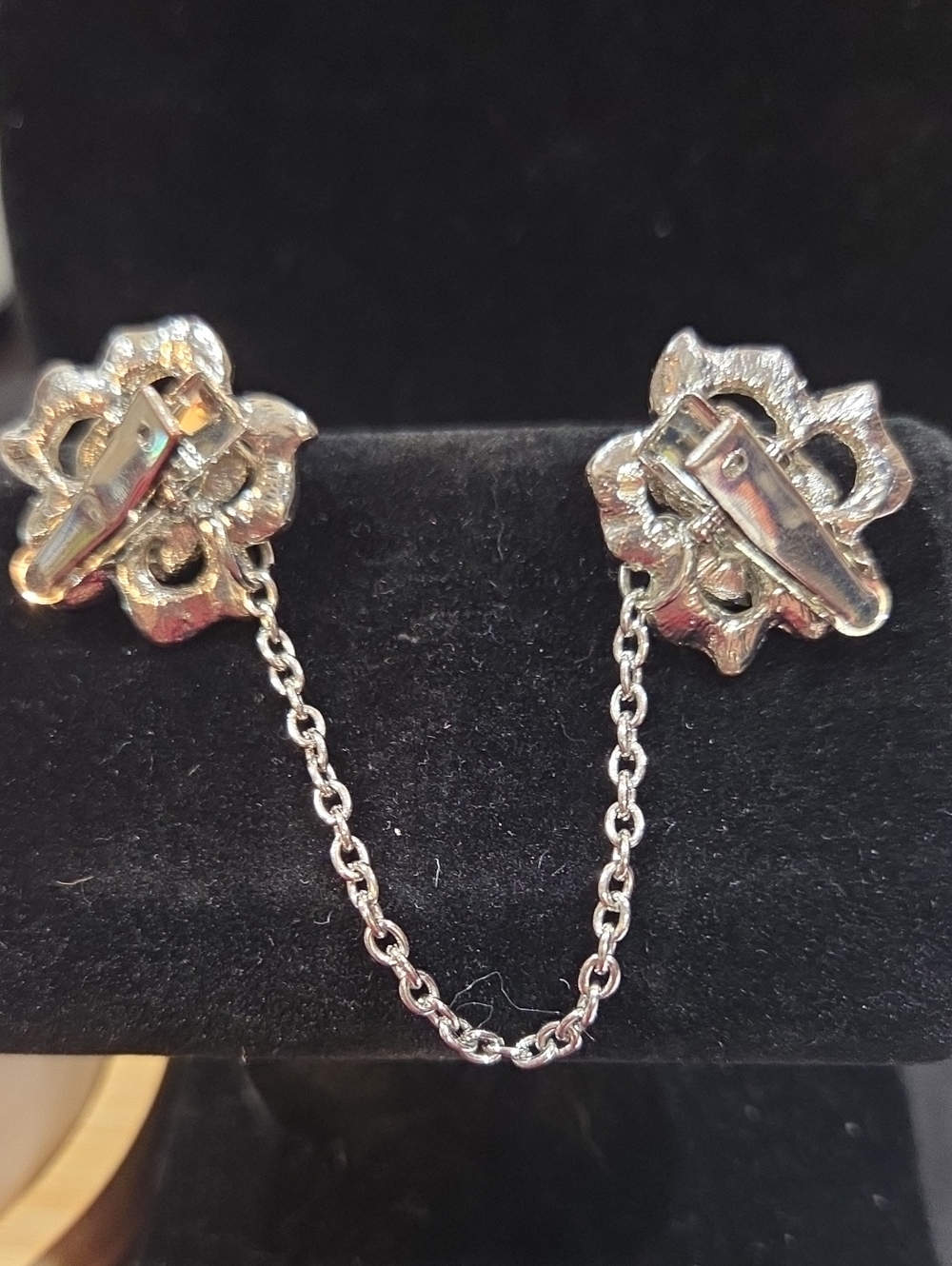 VINTAGE COLLAR CLIP - Picture 3 of 3